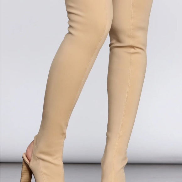 torrid Shoes - Torrid Elegant Nude Knee-High Women's Boots Peak Toe Size 11 women. NWT in Box.
